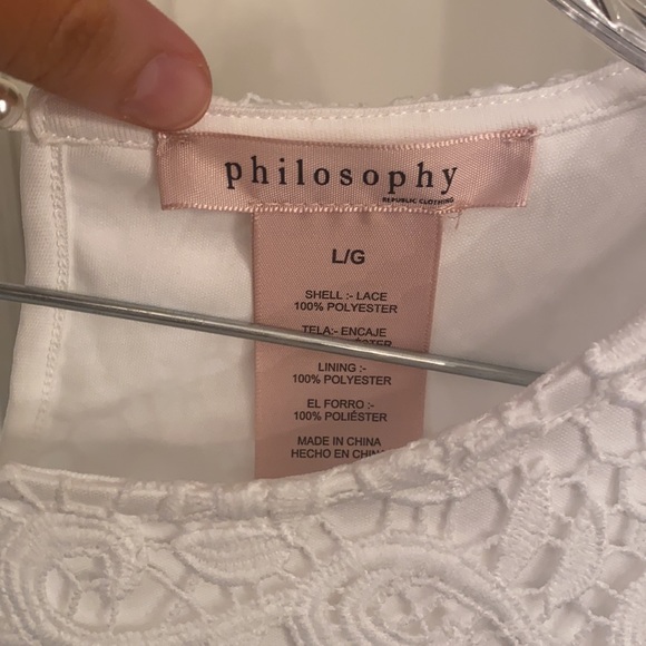 lightly worn top - Picture 3 of 3